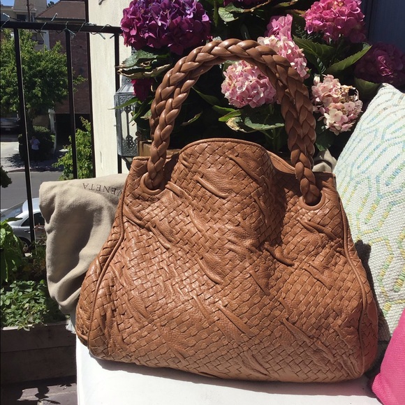 Bottega Veneta Handbags - Bottega Veneta hobo bag.